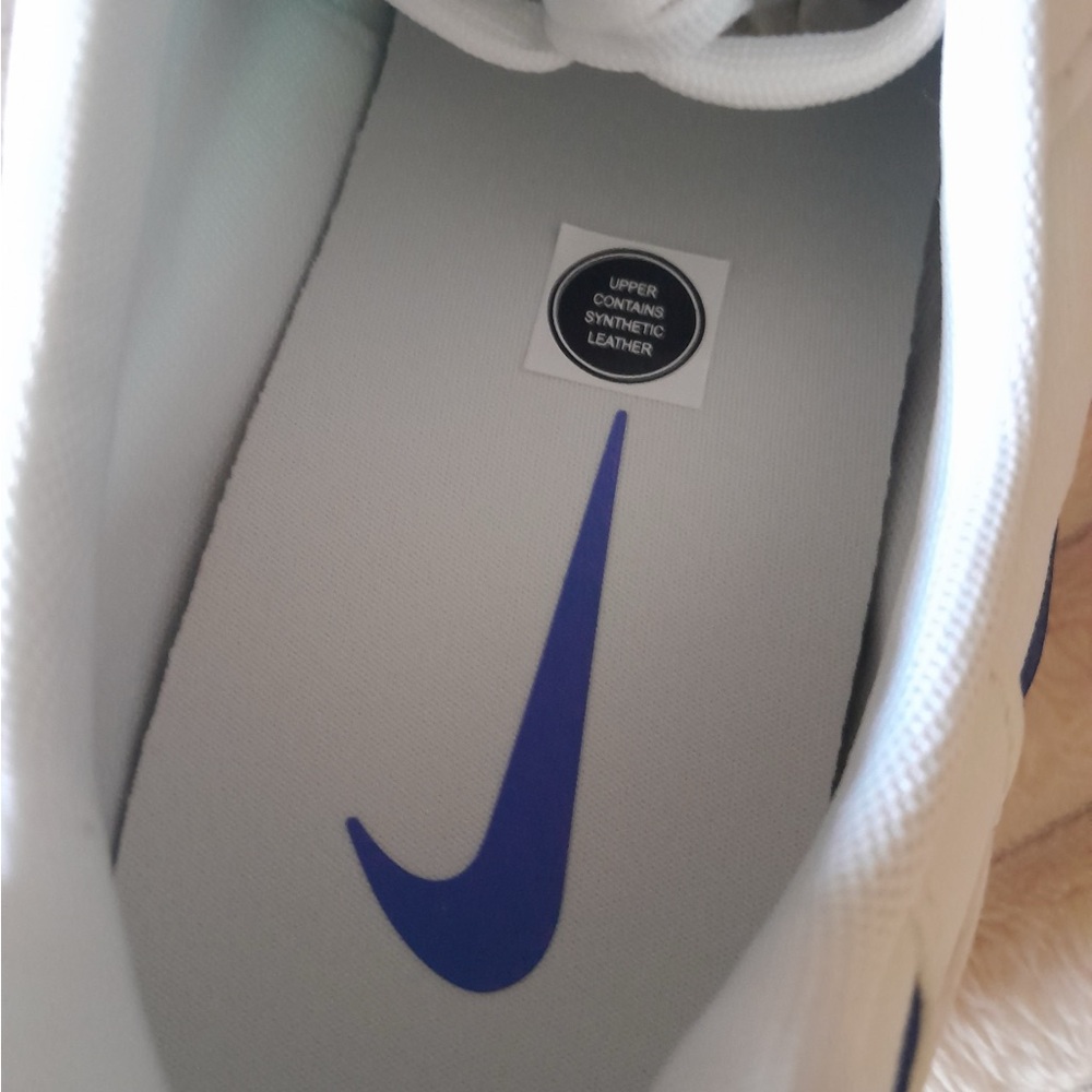 Nike Men’s White Manta Sneakers with Blue Swoosh - Picture 3 of 10